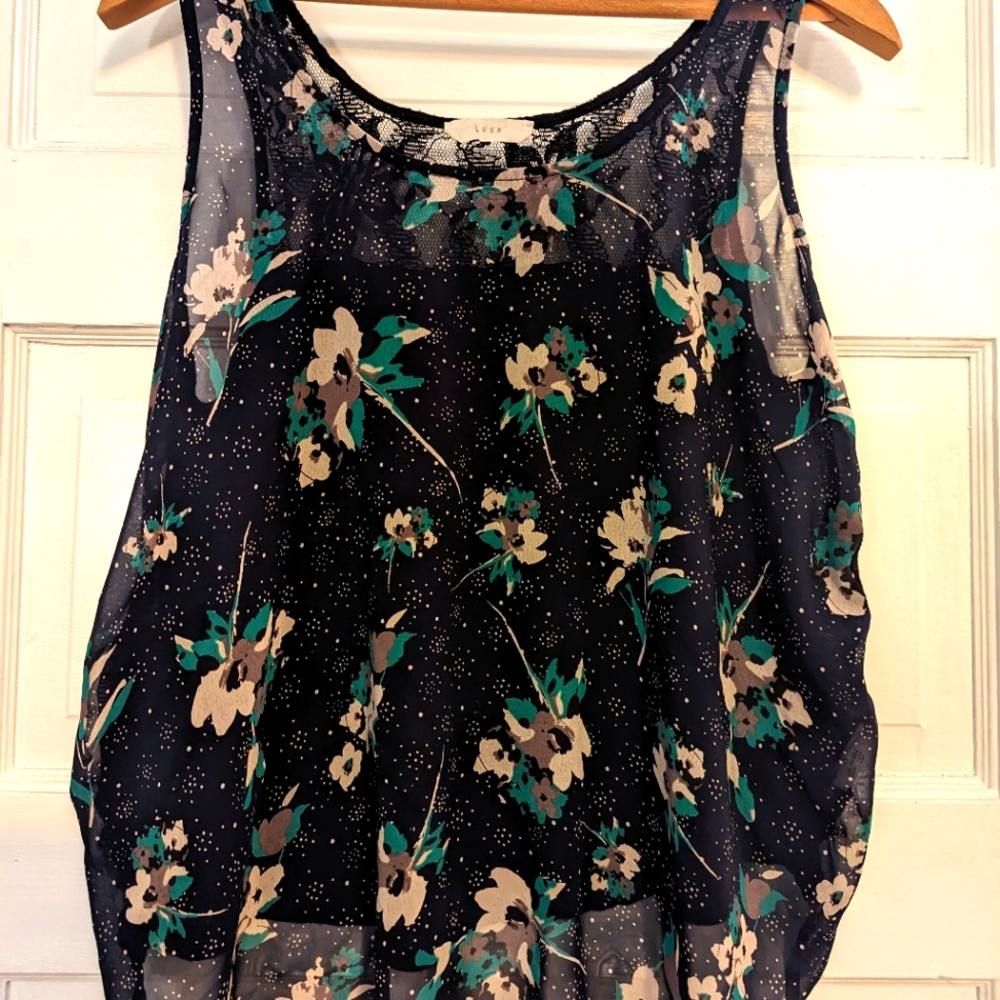 Nordstrom Lush sleeveless tank sheer top with lace size L